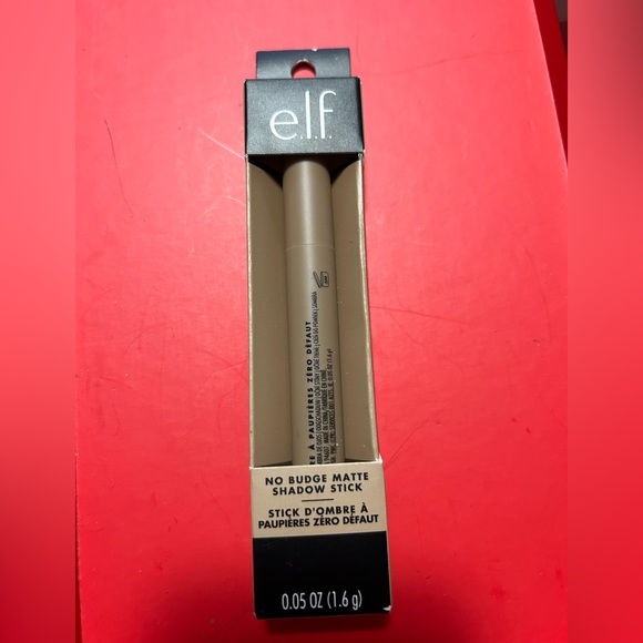 BNIB E.L.F No Budge Matte Eyeshadow Stick in “Thrift Shop” - Picture 1 of 5